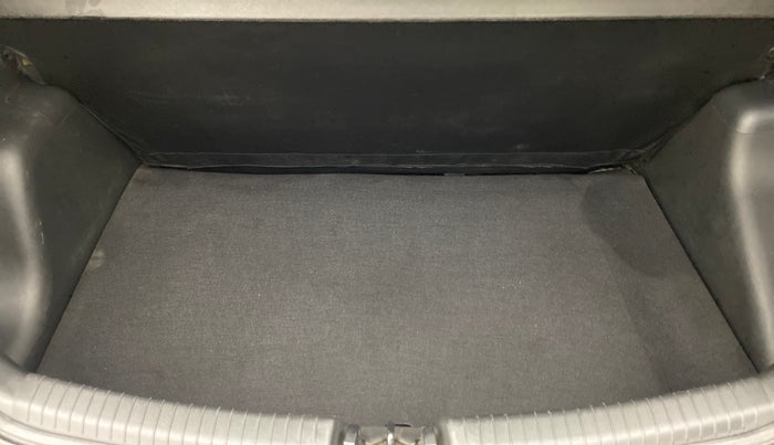 2019 Hyundai Grand i10 SPORTZ 1.2 KAPPA VTVT, Petrol, Manual, 77,397 km, Boot Inside