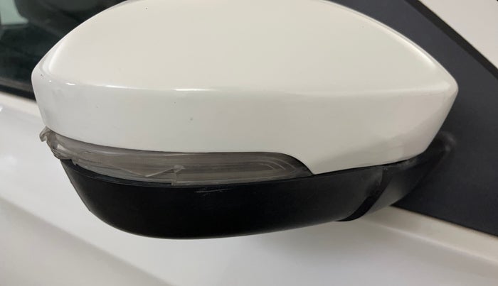 2021 Tata Tiago XT PETROL, Petrol, Manual, 79,285 km, Right rear-view mirror - Indicator light not working