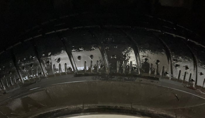 2021 Tata Tiago XT PETROL, Petrol, Manual, 79,285 km, Right Front Tyre Tread