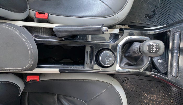 2020 Tata NEXON XZ PLUS PETROL, Petrol, Manual, 75,298 km, Gear Lever