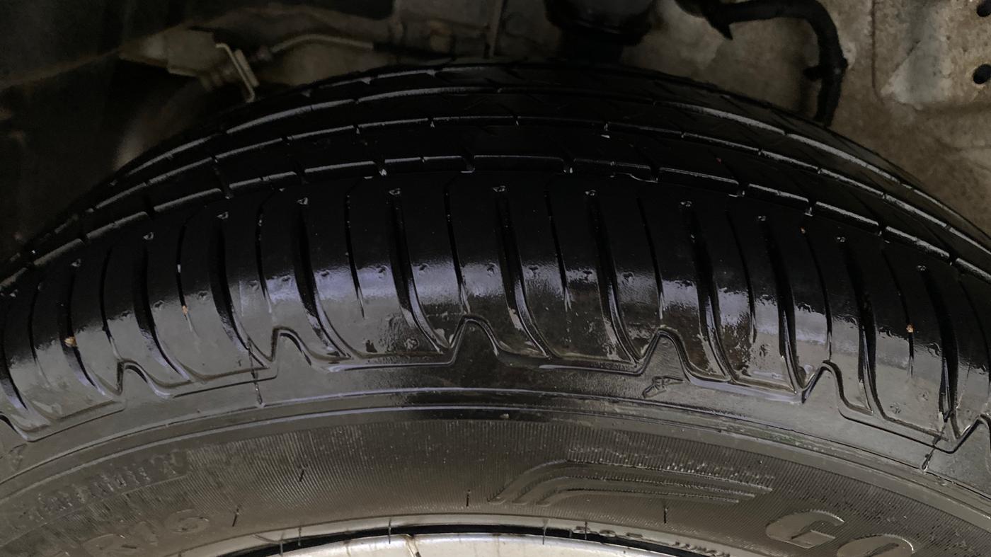 2025 Tata Curvv Smart 1.2 Petrol 6MT, Petrol, Manual, 5,643 km, Right Rear Tyre Tread