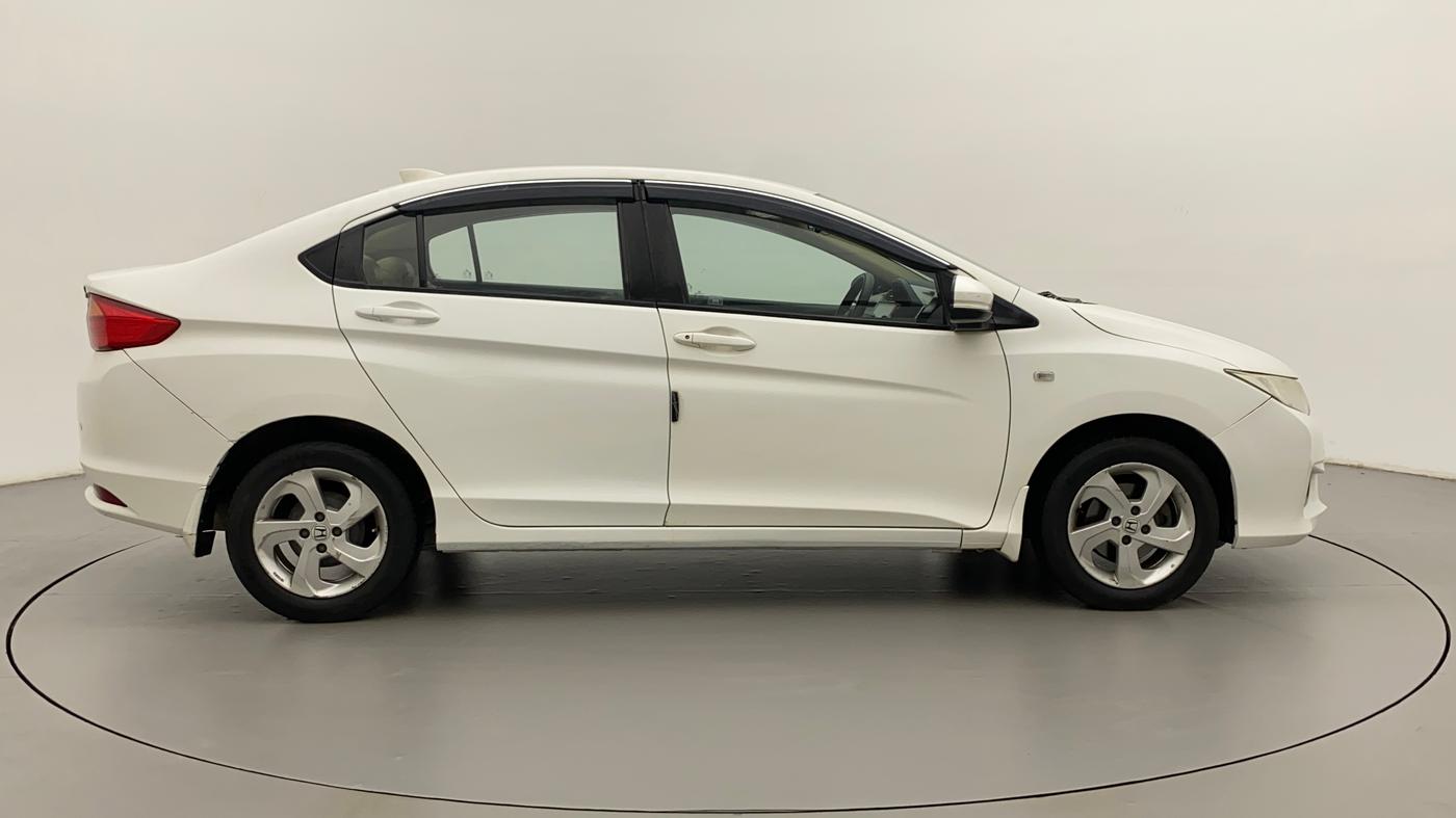 2015 Honda City 1.5L I-VTEC SV, Petrol, Manual, 1,01,611 km, Right Side View