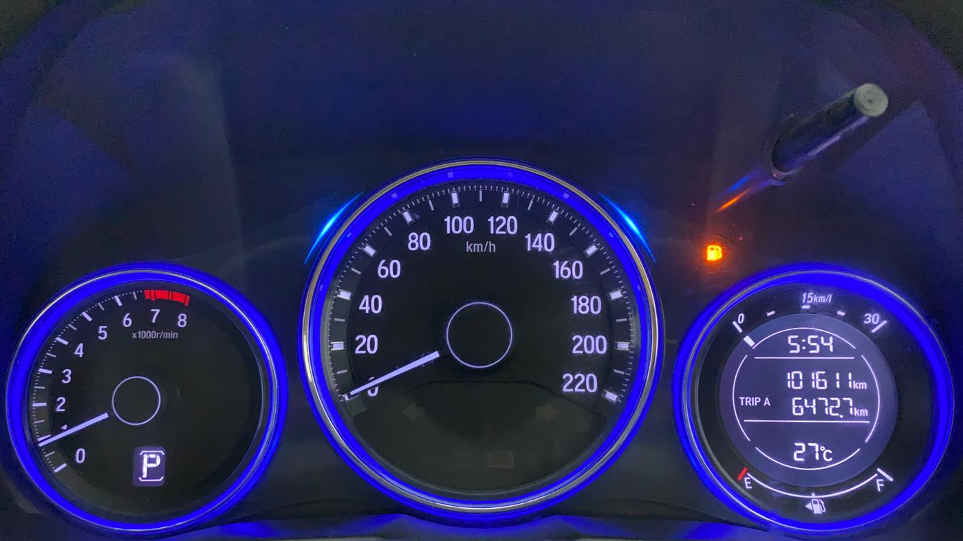 2015 Honda City 1.5L I-VTEC SV, Petrol, Manual, 1,01,611 km, Odometer Image