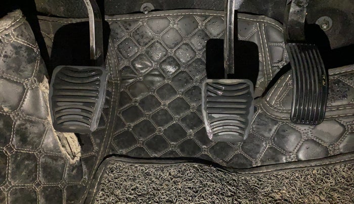 2022 Mahindra Thar LX HARD TOP 4WD MT, Diesel, Manual, 50,593 km, Pedals