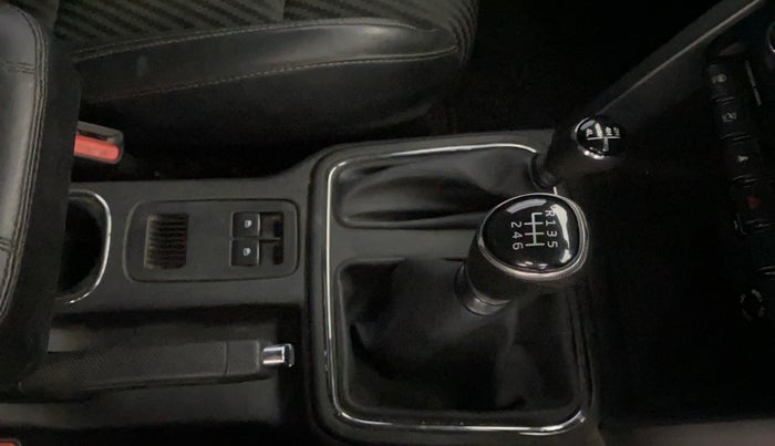 2022 Mahindra Thar LX HARD TOP 4WD MT, Diesel, Manual, 50,593 km, Gear Lever