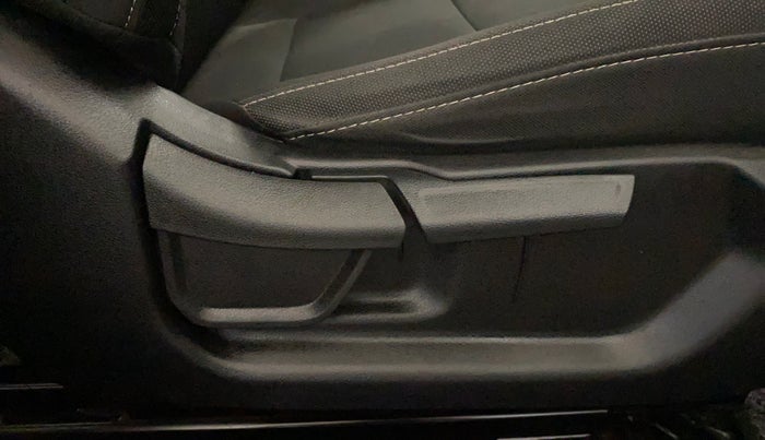 2023 Hyundai NEW I20 SPORTZ 1.2 IVT, Petrol, Automatic, 7,695 km, Driver Side Adjustment Panel