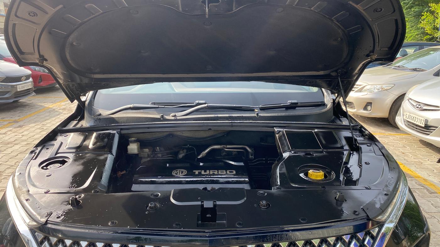 2023 MG HECTOR PLUS SHARP PRO 1.5 TURBO MT 6 STR, Petrol, Manual, 89,530 km, Engine View