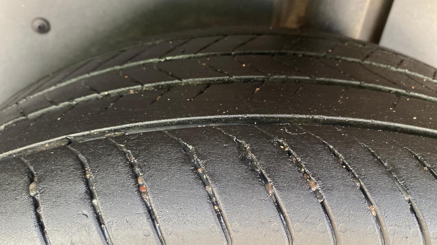 2023 MG HECTOR PLUS SHARP PRO 1.5 TURBO MT 6 STR, Petrol, Manual, 89,530 km, Left Rear Tyre Tread