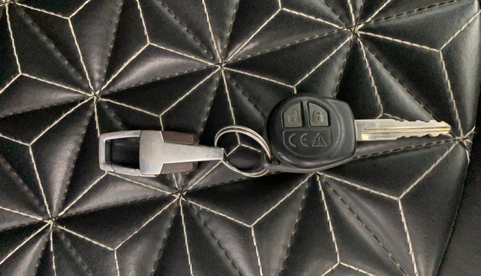 2024 Maruti FRONX DELTA PLUS 1.2MT, Petrol, Manual, 41,860 km, Key Close Up