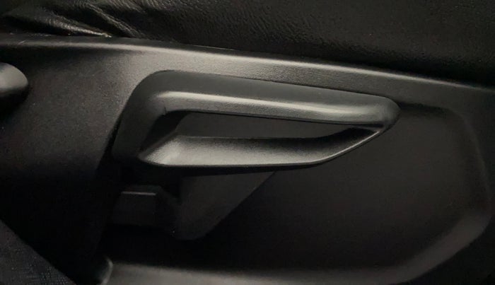 2020 Tata NEXON XZA PLUS (O) PETROL DUAL TONE, Petrol, Automatic, 48,082 km, Driver Side Adjustment Panel