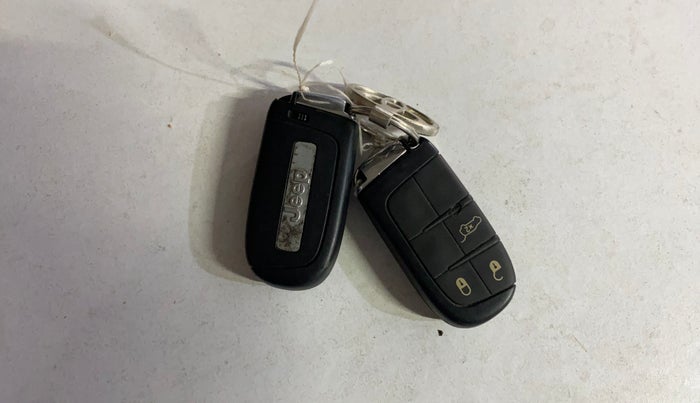 2021 Jeep Compass MODEL S (O) 1.4 PETROL DCT, Petrol, Automatic, 76,376 km, Key Close Up