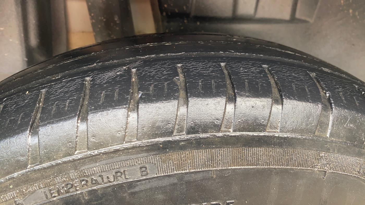 2022 Maruti Dzire VXI, Petrol, Manual, 60,992 km, Right Rear Tyre Tread