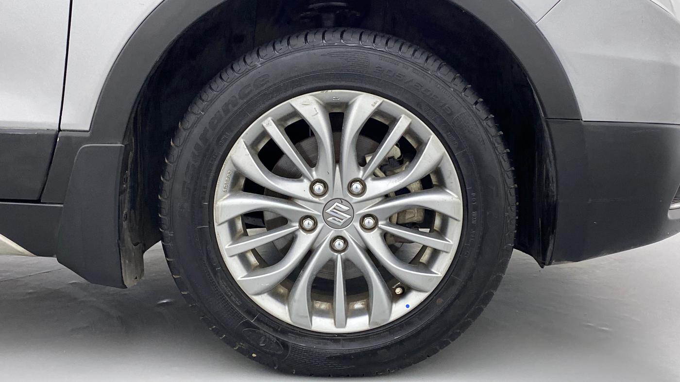 2017 Maruti S Cross ZETA 1.3, Diesel, Manual, 72,625 km, Right Front Wheel
