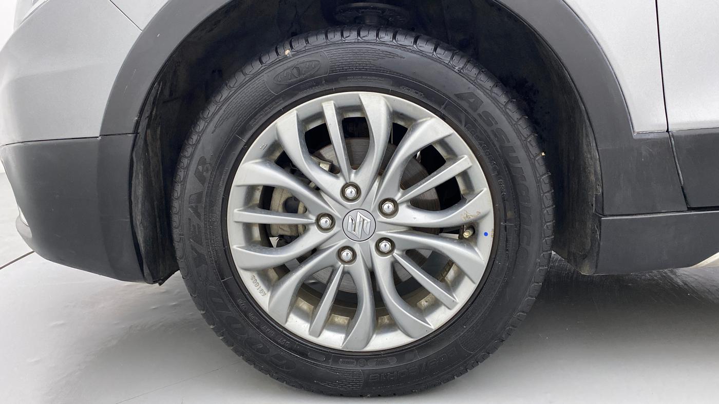 2017 Maruti S Cross ZETA 1.3, Diesel, Manual, 72,625 km, Left Front Wheel