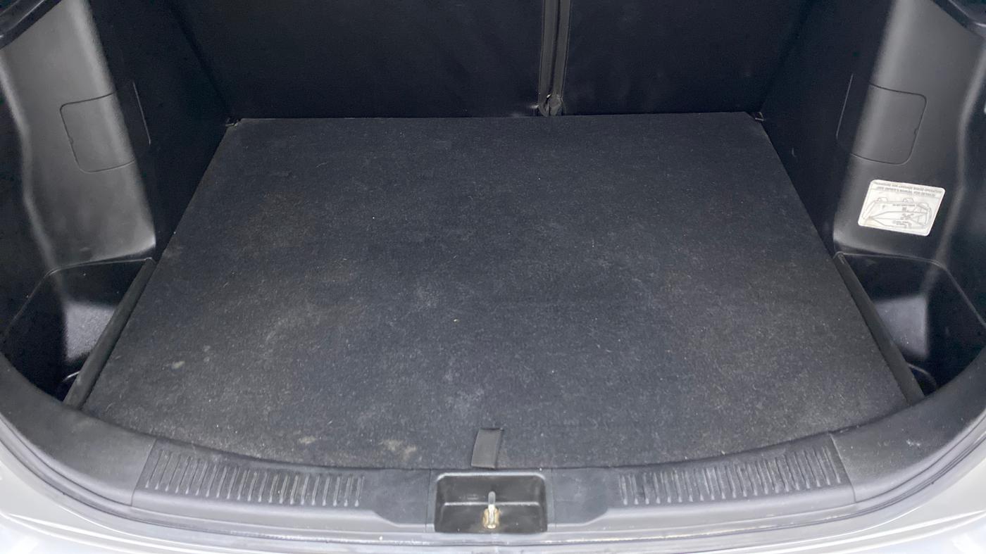 2017 Maruti S Cross ZETA 1.3, Diesel, Manual, 72,625 km, Boot Inside