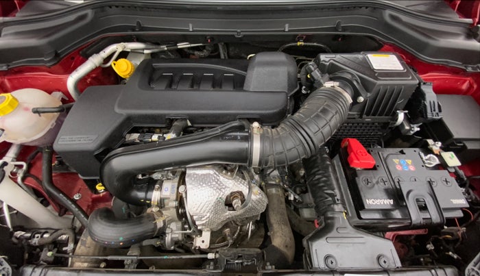 2023 Mahindra XUV300 W6 1.5 DIESEL AMT, Diesel, Automatic, 5,055 km, Open Bonet