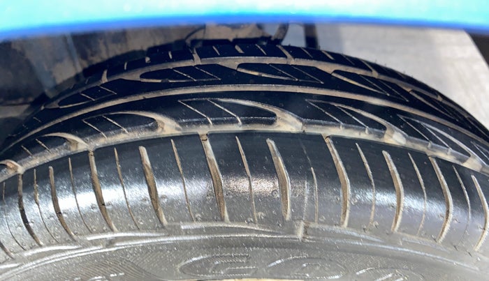 2017 Maruti Alto 800 LXI, Petrol, Manual, 28,392 km, Left Rear Tyre Tread