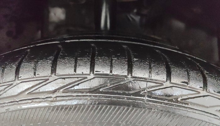 2019 Tata NEXON XZ PLUS PETROL, Petrol, Manual, 64,825 km, Right Front Tyre Tread