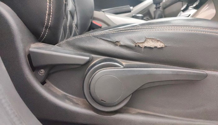 2019 Tata NEXON XZ PLUS PETROL, Petrol, Manual, 64,825 km, Driver Side Adjustment Panel