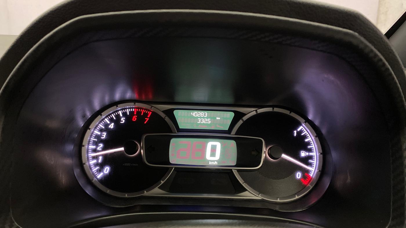 2020 Nissan Kicks XV TURBO 1.3, Petrol, Manual, 40,274 km, Odometer Image