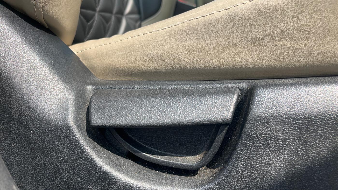 2019 Hyundai NEW SANTRO SPORTZ MT, Petrol, Manual, 31,395 km, Driver Side Adjustment Panel