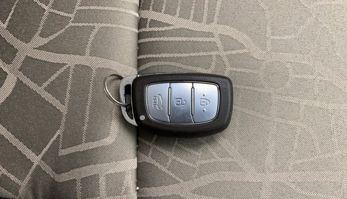 2018 Hyundai Grand i10 ASTA 1.2 KAPPA VTVT, Petrol, Manual, 1,15,563 km, Key Close Up