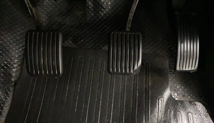 2018 Hyundai Grand i10 ASTA 1.2 KAPPA VTVT, Petrol, Manual, 1,15,563 km, Pedals