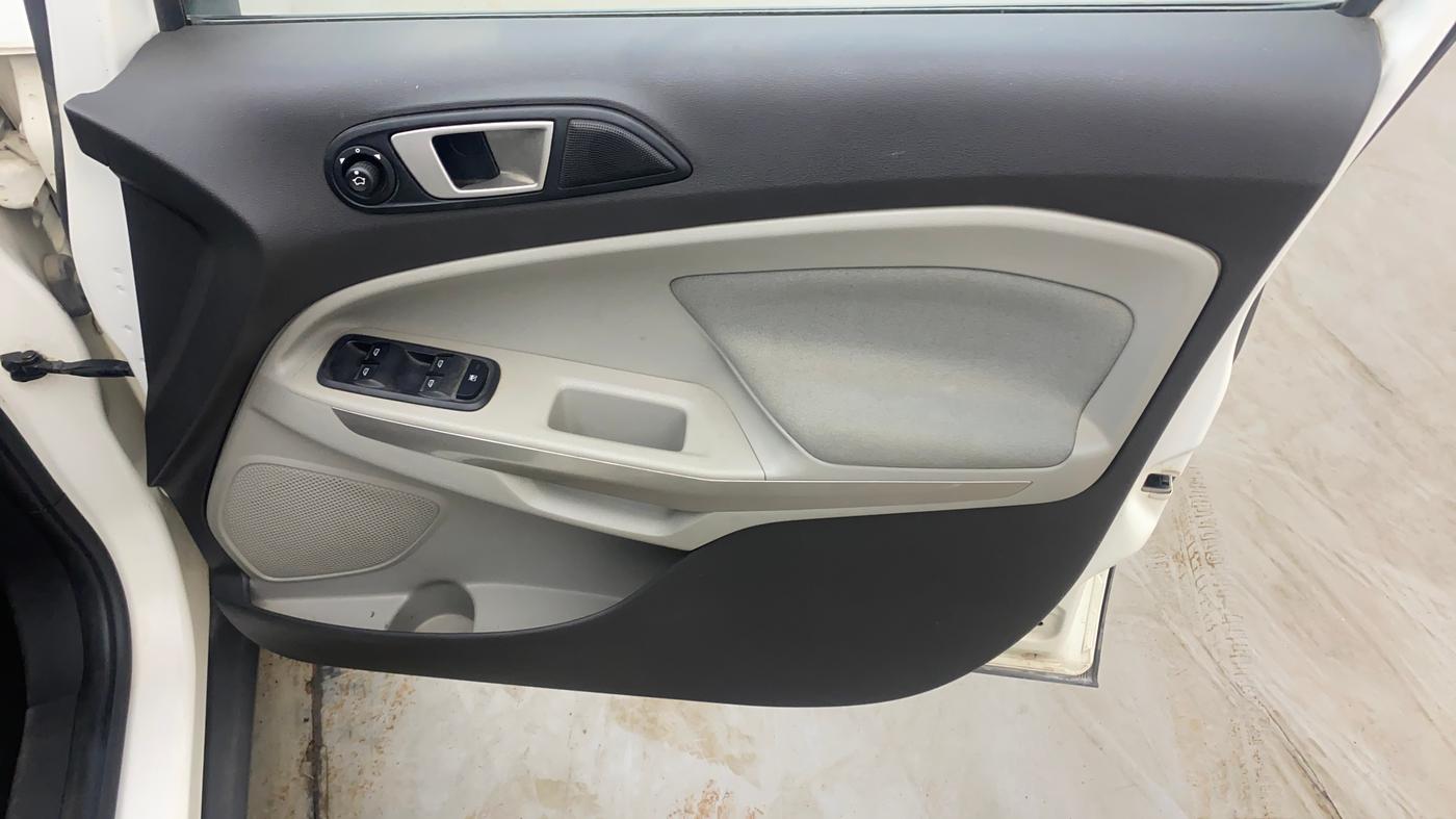 2013 Ford Ecosport TITANIUM 1.5L DIESEL, Diesel, Manual, 1,06,191 km, Driver Side Door Panels Control