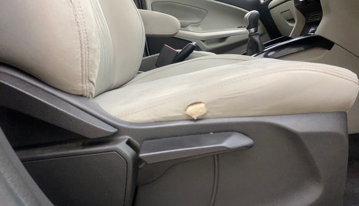 2013 Ford Ecosport TITANIUM 1.5L DIESEL, Diesel, Manual, 1,06,191 km, Driver Side Adjustment Panel