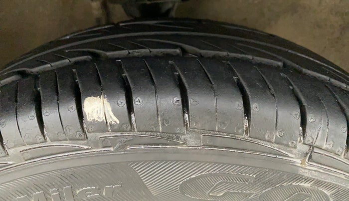 2015 Maruti Alto 800 LXI, Petrol, Manual, 72,188 km, Right Front Tyre Tread