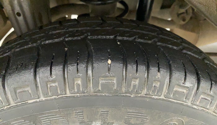 2015 Maruti Alto 800 LXI, Petrol, Manual, 72,188 km, Right Rear Tyre Tread