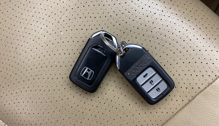 2019 Honda City 1.5L I-VTEC ZX CVT, Petrol, Automatic, 97,099 km, Key Close Up