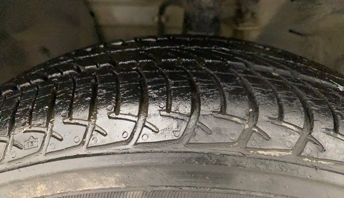 2016 Renault Pulse RXL PETROL, Petrol, Manual, 22,605 km, Left Front Tyre Tread