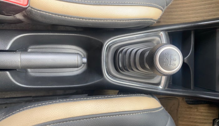 2019 Honda Amaze 1.2L I-VTEC S, Petrol, Manual, 25,384 km, Gear Lever