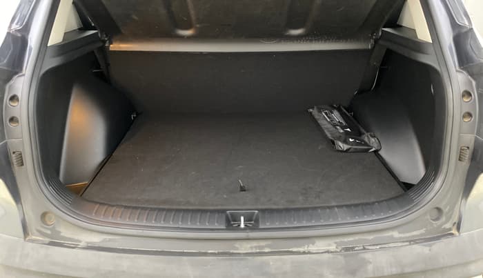 2023 KIA SELTOS HTK PLUS 1.5 DIESEL IMT, Diesel, Manual, 12,563 km, Boot Inside