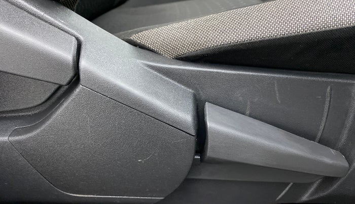 2022 Nissan MAGNITE XV MT, Petrol, Manual, 25,315 km, Driver Side Adjustment Panel