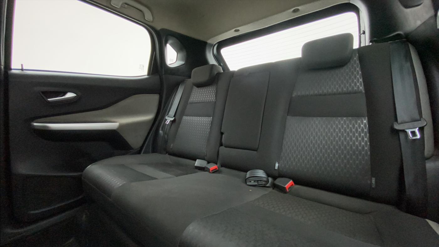 2022 Nissan MAGNITE XV MT, Petrol, Manual, 25,315 km, Right Side Rear Door Cabin