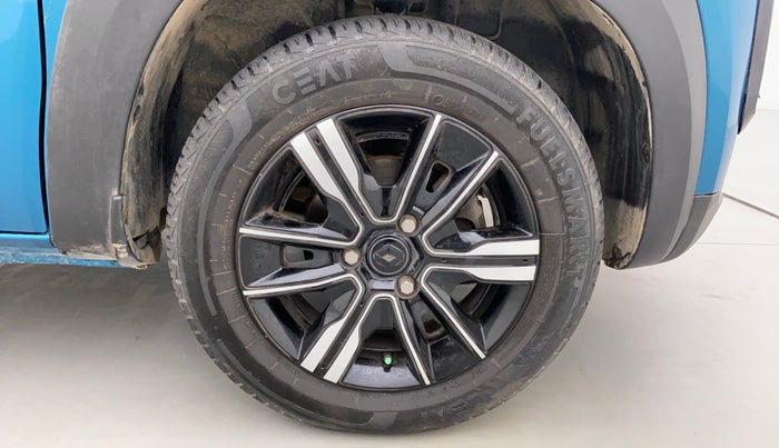 2022 Renault Kwid CLIMBER 1.0 AT, Petrol, Automatic, 16,179 km, Right Front Wheel