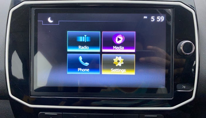 2022 Renault Kwid CLIMBER 1.0 AT, Petrol, Automatic, 16,179 km, Infotainment System