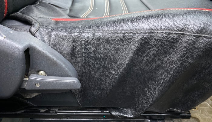 2018 Maruti Alto 800 LXI, Petrol, Manual, 25,411 km, Driver Side Adjustment Panel