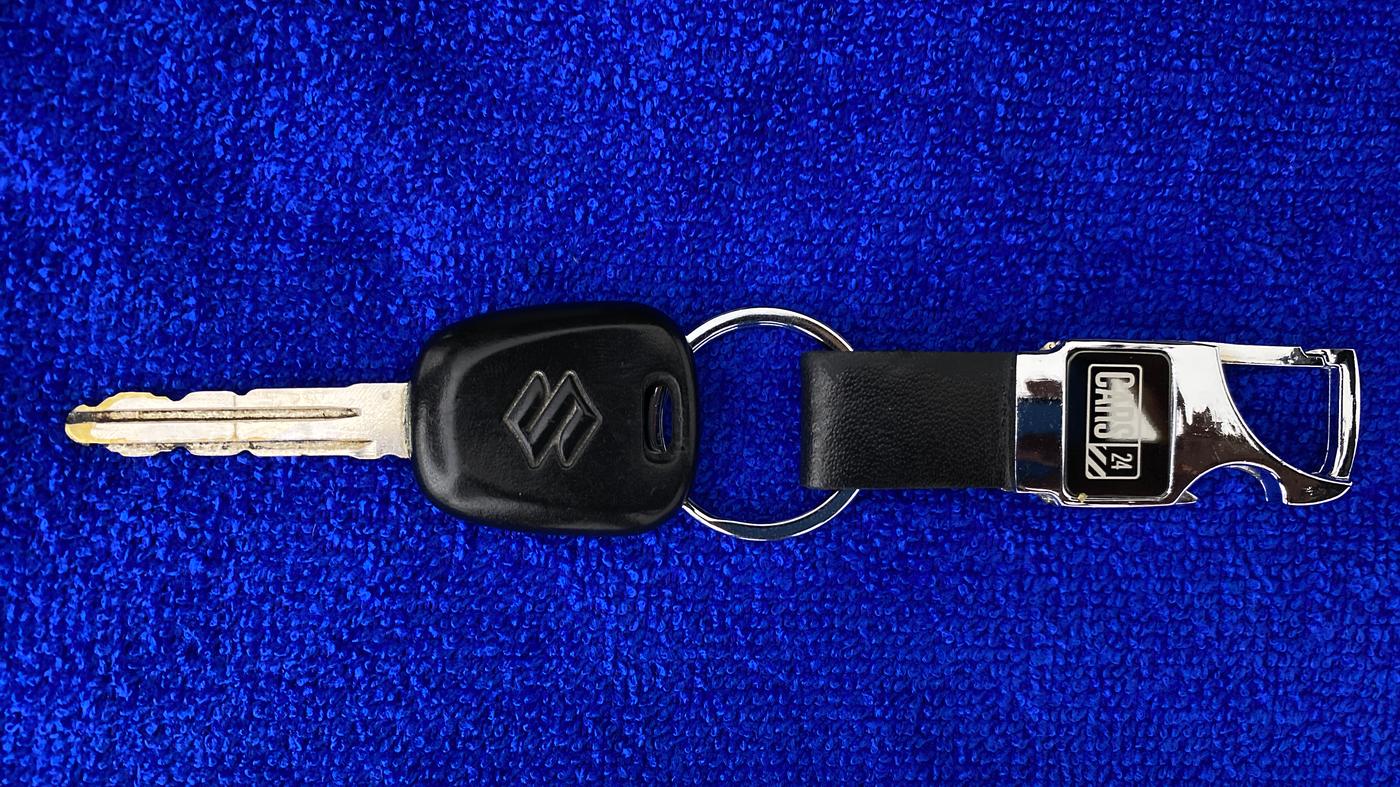 2018 Maruti Alto 800 LXI, Petrol, Manual, 25,411 km, Key Close Up