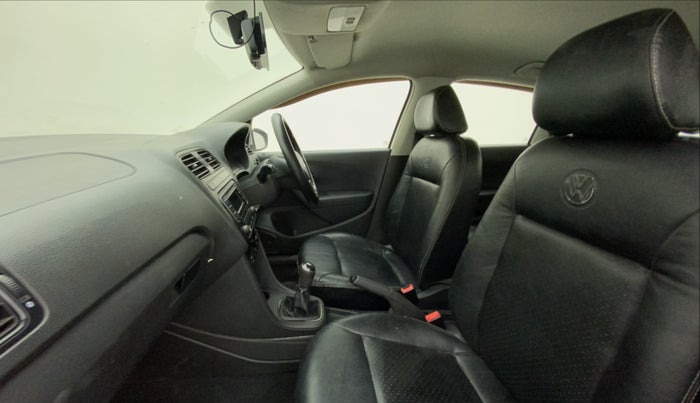 2018 Volkswagen Polo COMFORTLINE 1.0L MPI, Petrol, Manual, 1,01,696 km, Right Side Front Door Cabin
