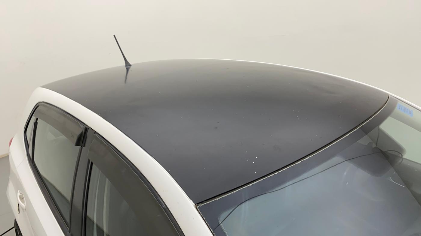2018 Volkswagen Polo COMFORTLINE 1.0L MPI, Petrol, Manual, 1,01,696 km, Roof