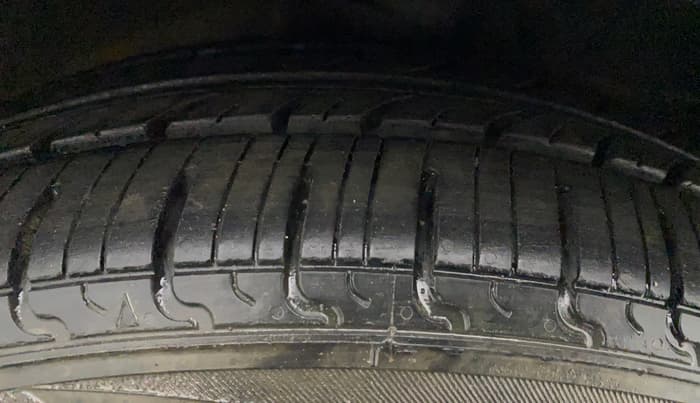 2020 Maruti Celerio VXI CNG, CNG, Manual, 40,600 km, Left Rear Tyre Tread