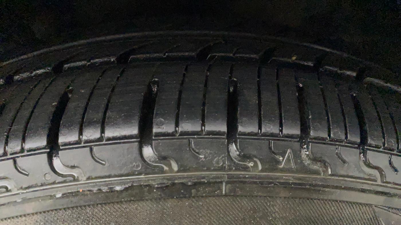 2020 Maruti Celerio VXI CNG, CNG, Manual, 40,600 km, Left Front Tyre Tread