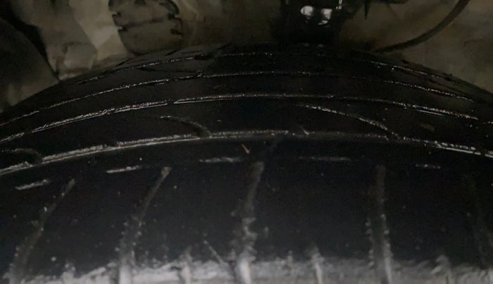 2017 Hyundai Creta SX PLUS AT 1.6 DIESEL, Diesel, Automatic, 56,656 km, Left Front Tyre Tread