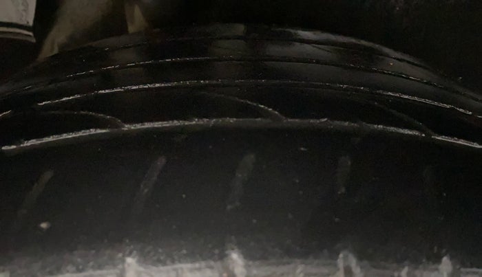 2017 Hyundai Creta SX PLUS AT 1.6 DIESEL, Diesel, Automatic, 56,656 km, Right Rear Tyre Tread