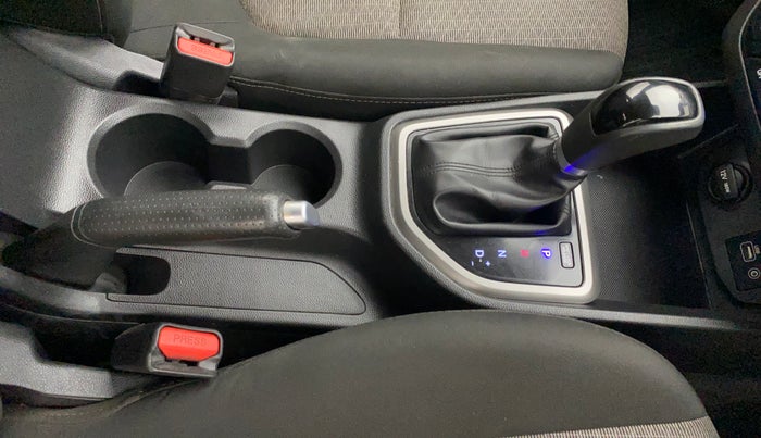 2017 Hyundai Creta SX PLUS AT 1.6 DIESEL, Diesel, Automatic, 56,656 km, Gear Lever