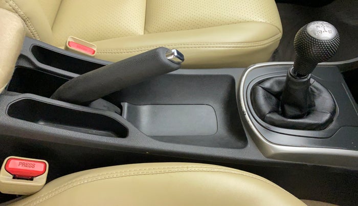 2019 Honda City V MT PETROL, Petrol, Manual, 42,007 km, Gear Lever