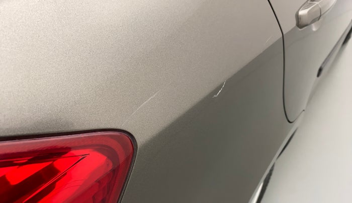 2016 Maruti Swift Dzire ZXI, Petrol, Manual, 39,865 km, Right quarter panel - Minor scratches